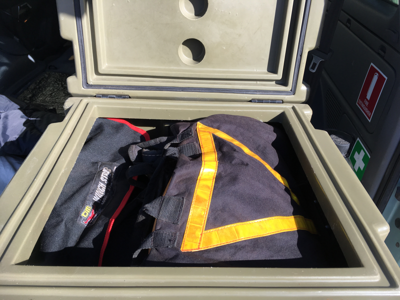 Snatch strap/recovery kit near the top.